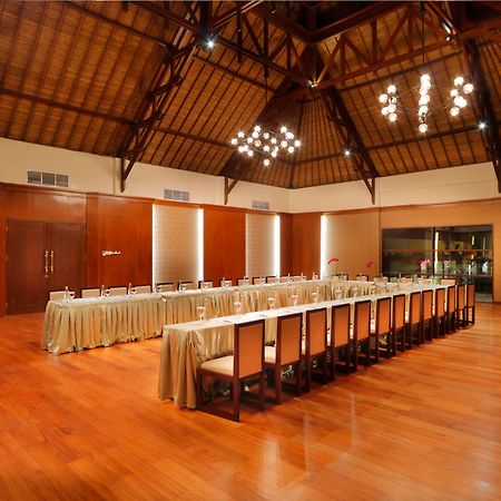 Royal Tulip Springhill Resort Jimbaran Экстерьер фото The meeting room